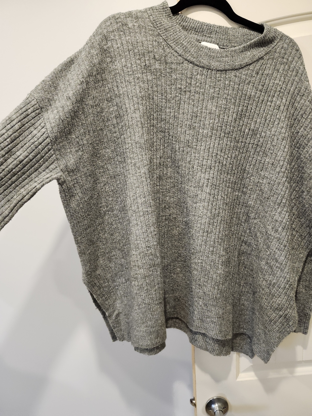 H&M Xl Light Gray Ribbed Crewneck Sweater